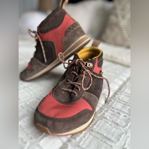 Teva | Highside '84 Mid Sneaker | size 9 - Picture 2 of 8